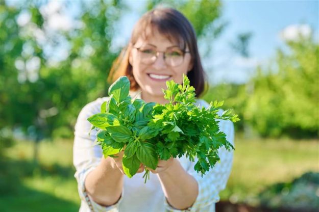 хранене при остеопороза