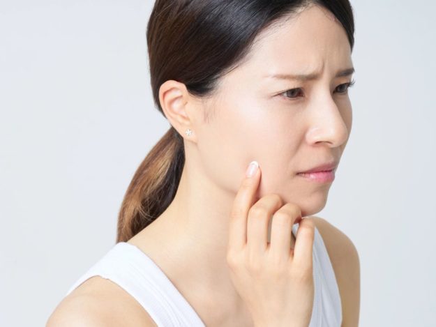 Dry skin during menopause суха кожа менопауза